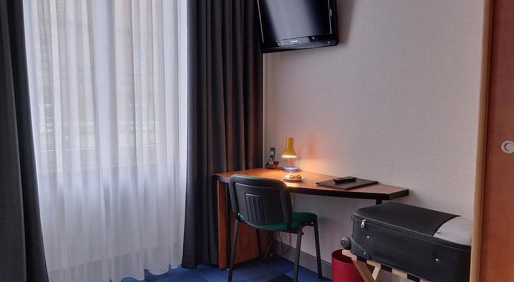 Logis Hotel De Paris Saint-Avold Ngoại thất bức ảnh