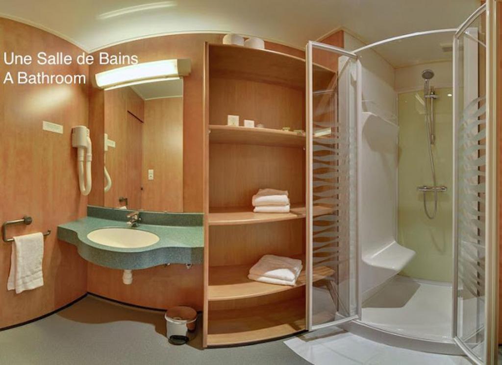 Logis Hotel De Paris Saint-Avold Ngoại thất bức ảnh