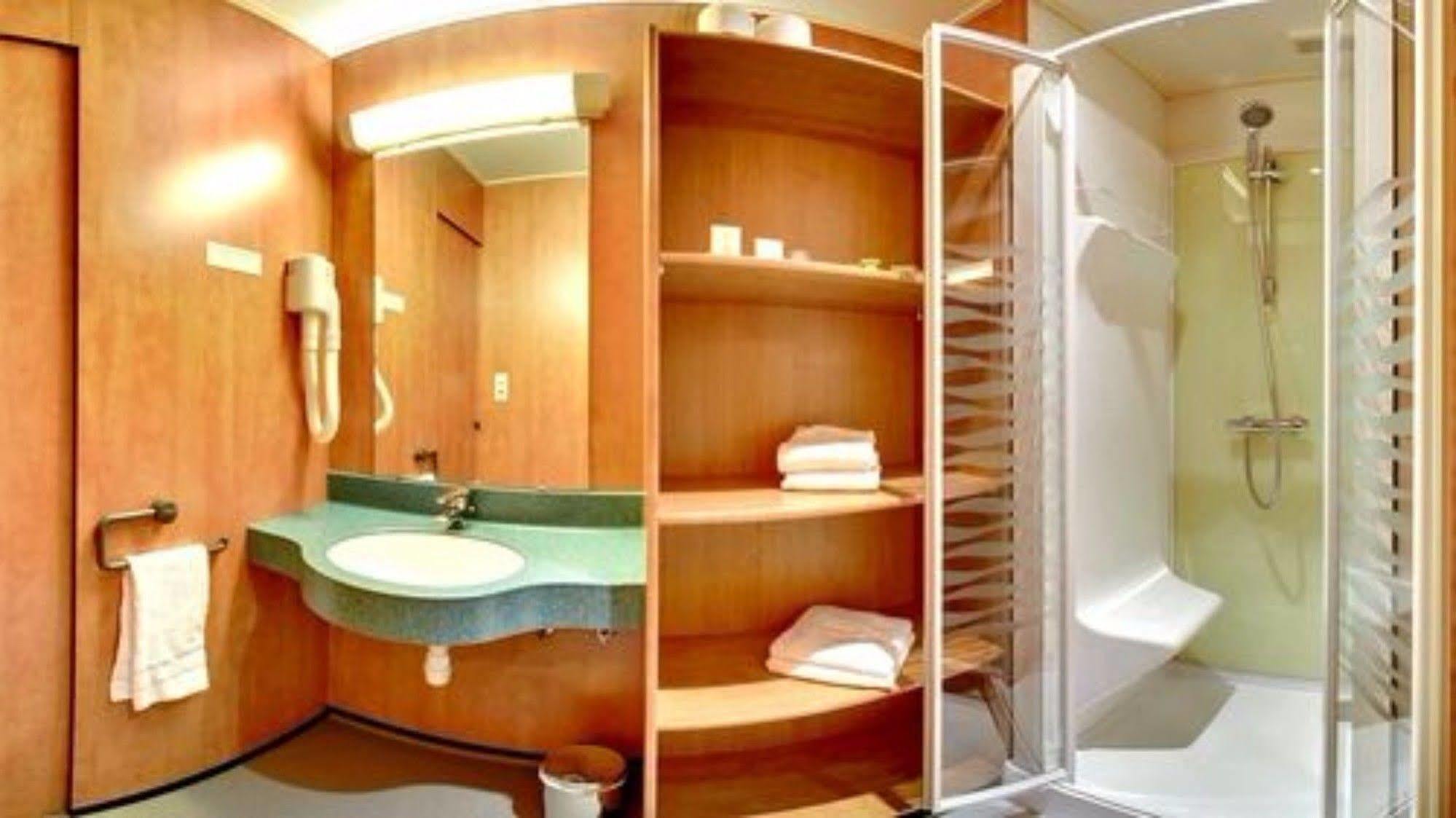 Logis Hotel De Paris Saint-Avold Ngoại thất bức ảnh