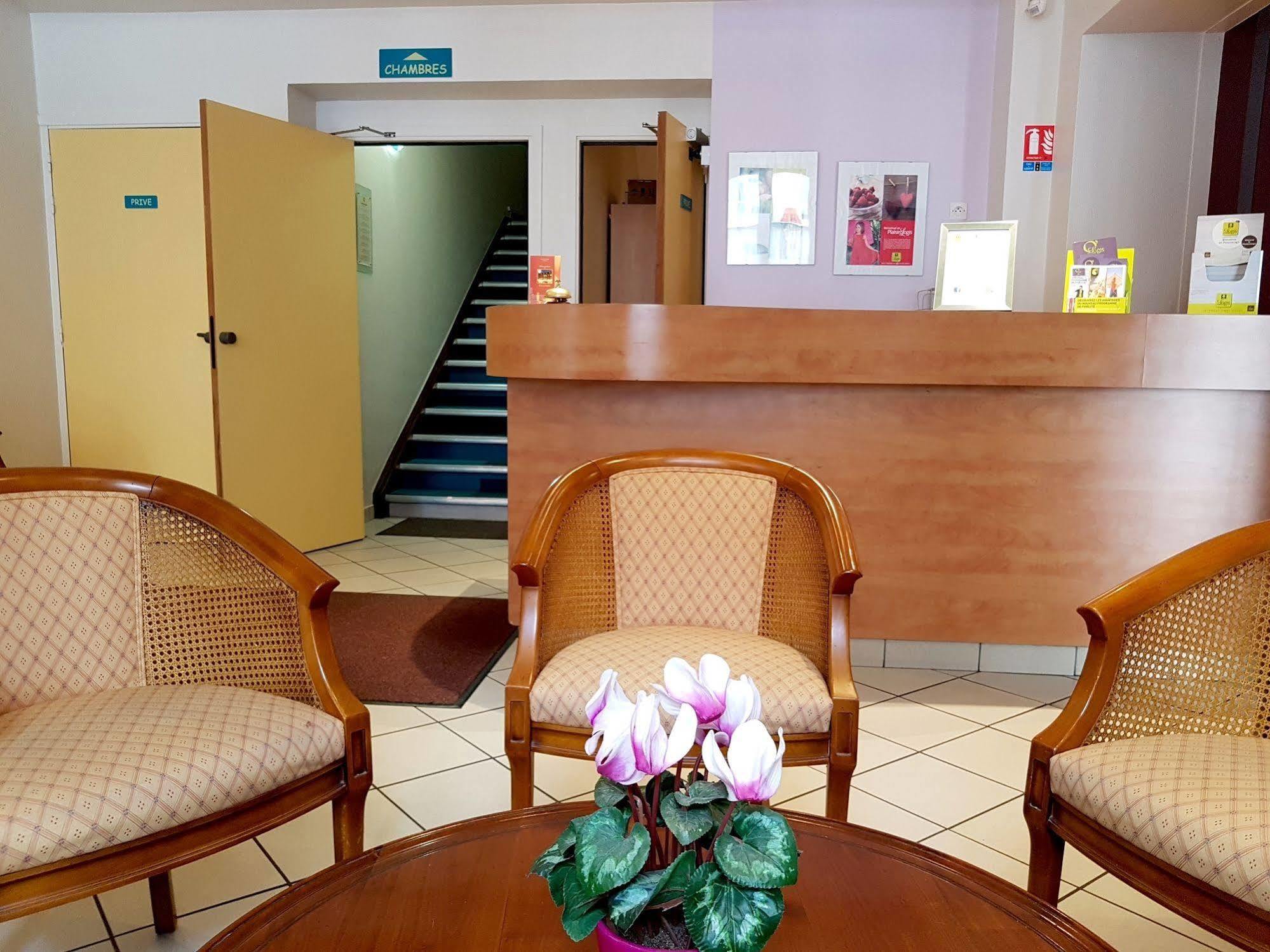 Logis Hotel De Paris Saint-Avold Ngoại thất bức ảnh