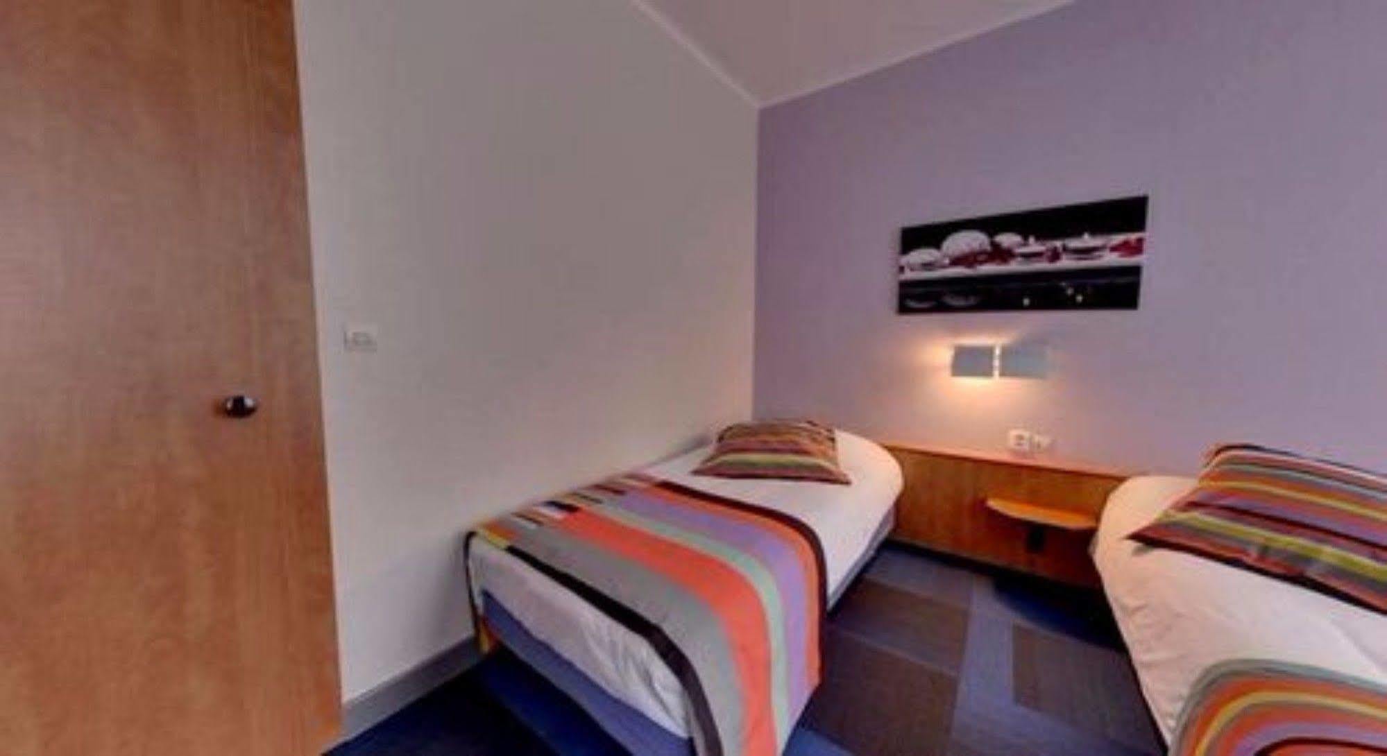Logis Hotel De Paris Saint-Avold Ngoại thất bức ảnh